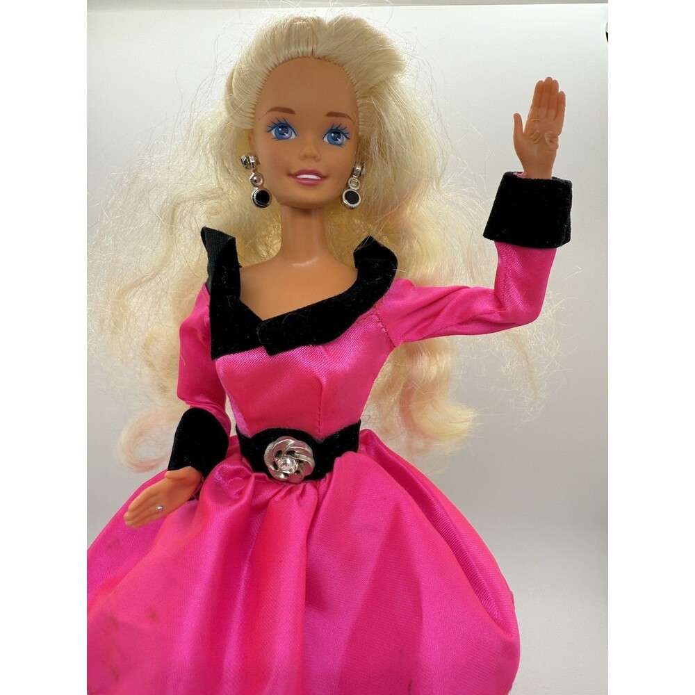 Barbie Mattel Steppin'‎ Out Barbie Doll #14110 (Special Edition) 1995 Collectors